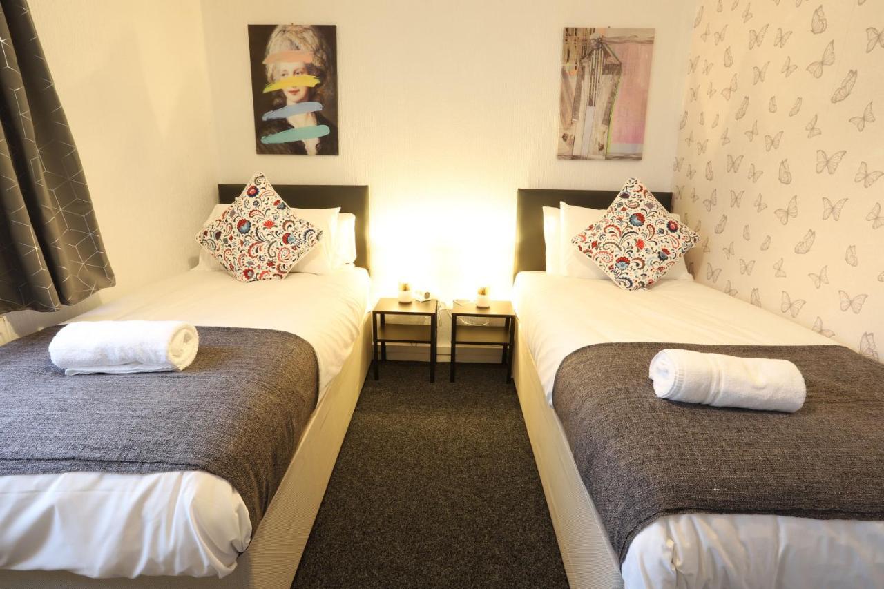 B'Ham Nec/Airport/Hs2 Short Stay Birmingham Exteriör bild