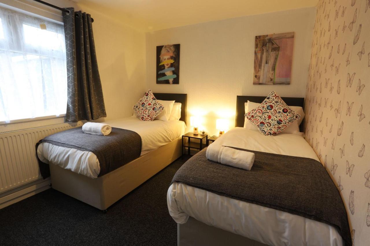 B'Ham Nec/Airport/Hs2 Short Stay Birmingham Exteriör bild