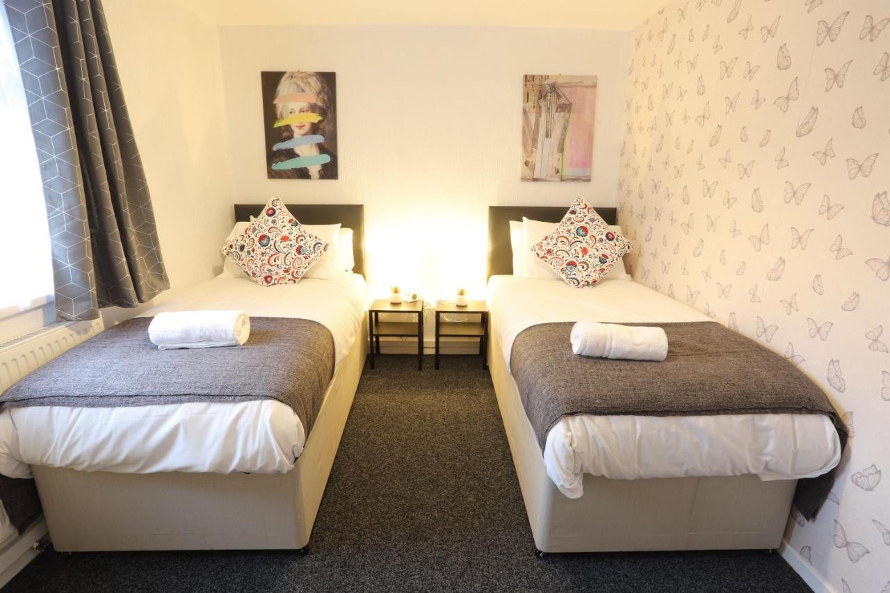 B'Ham Nec/Airport/Hs2 Short Stay Birmingham Exteriör bild